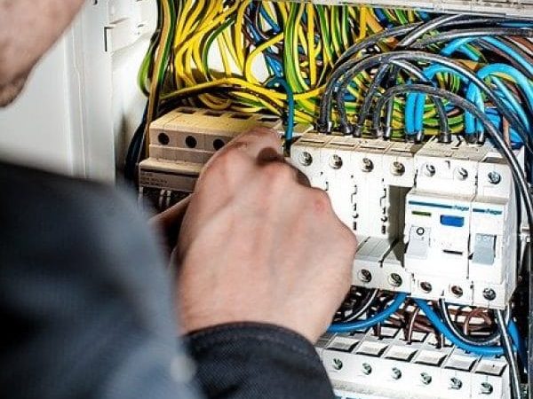 Fast and reliable electricians